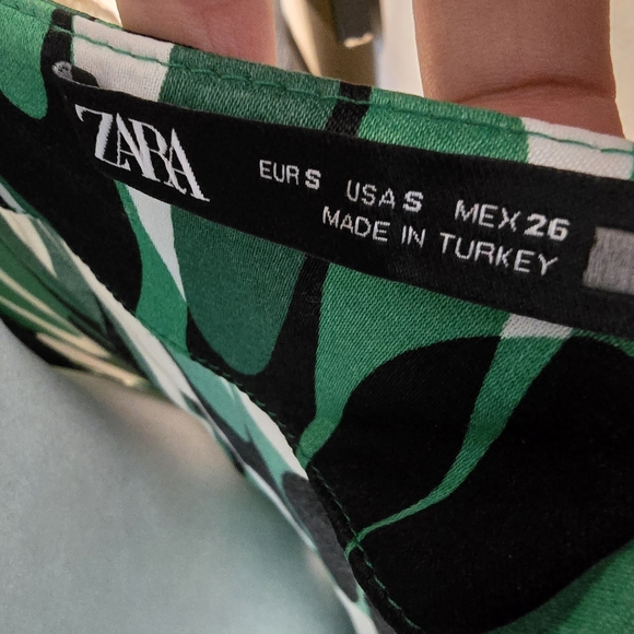 Zara Satin Printed Camisole Green and White Wave Maxi Dress Size S - Picture 8 of 9